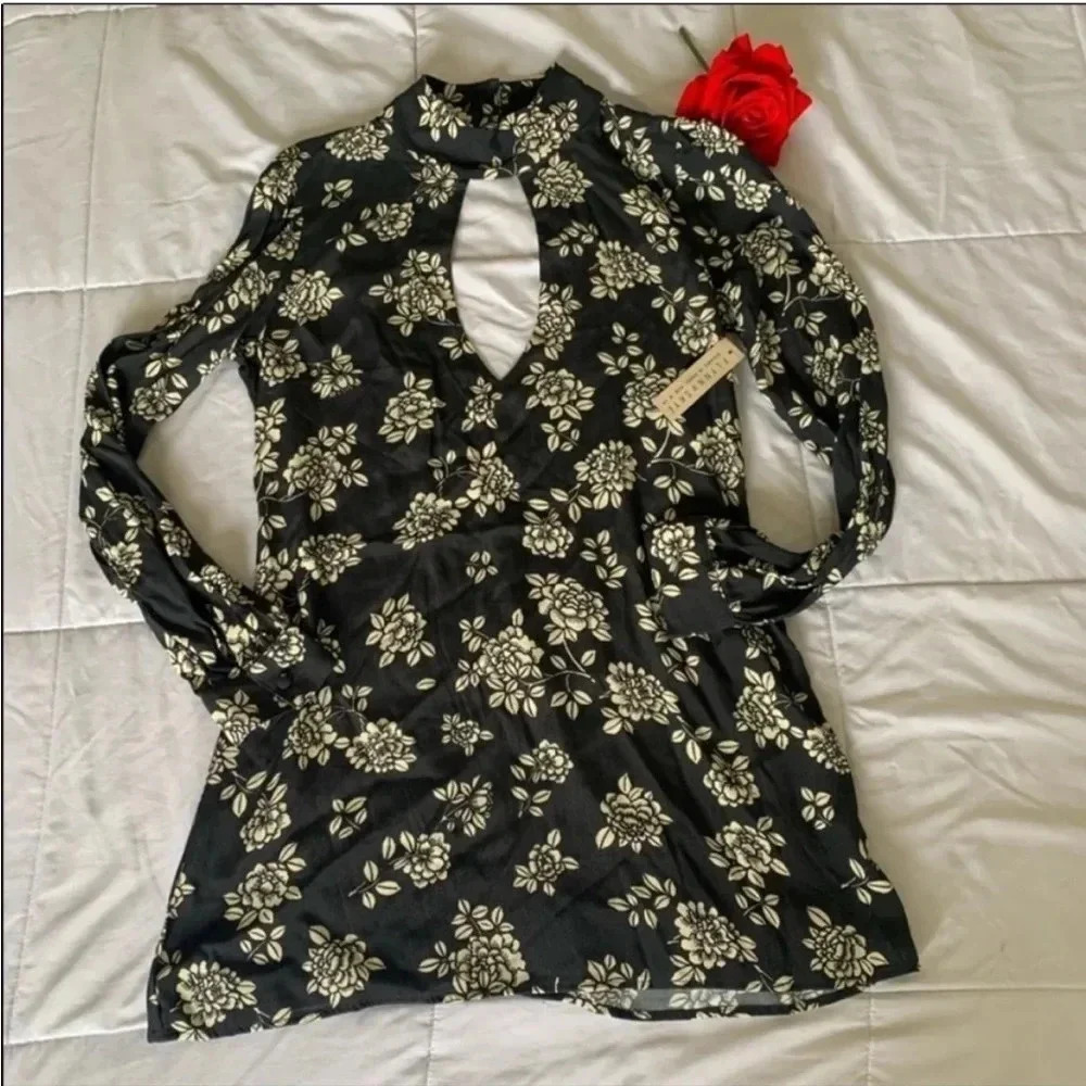 Revolve Flynn Skye printed key hole mini dress